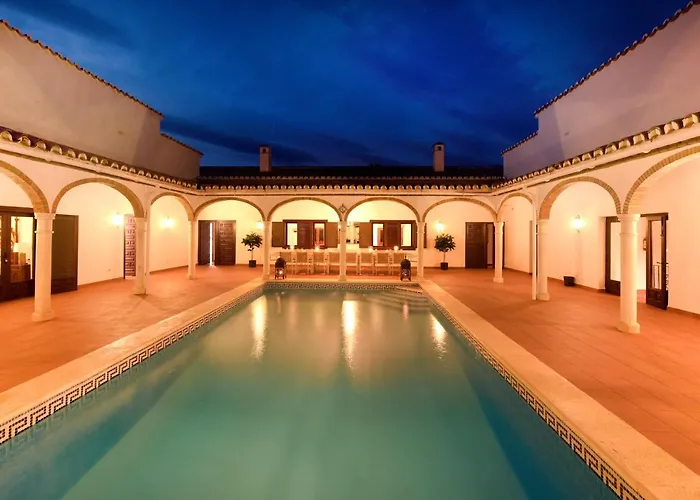 Villa La Roca Rara - 8 Bedroom *