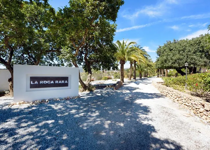 Villa La Roca Rara - 8 Bedroom